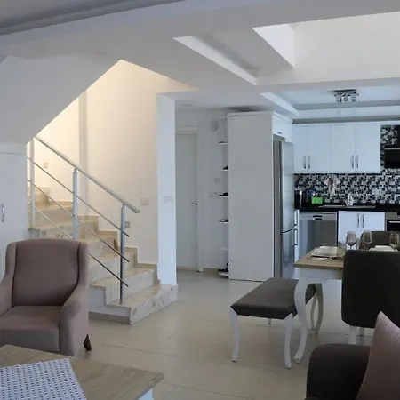 Usan Villa *